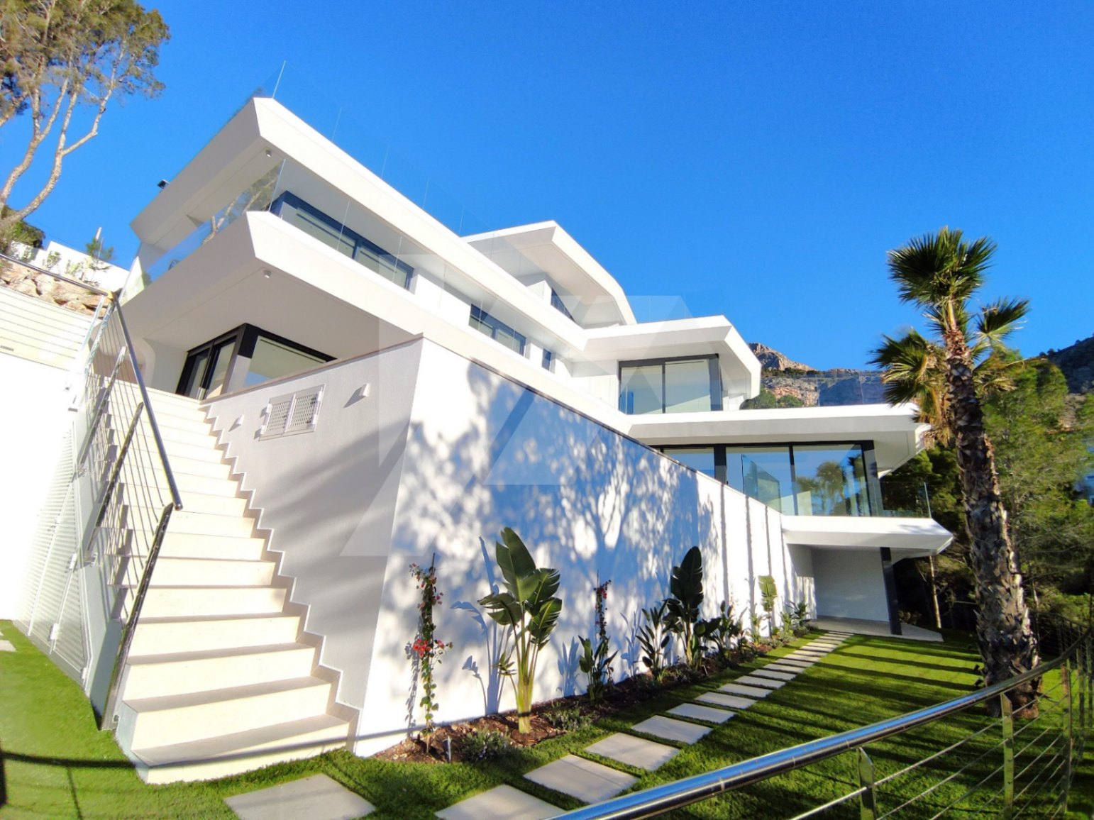 Exclusive Luxury Villa in Altea with Sea Views, Costa Blanca.