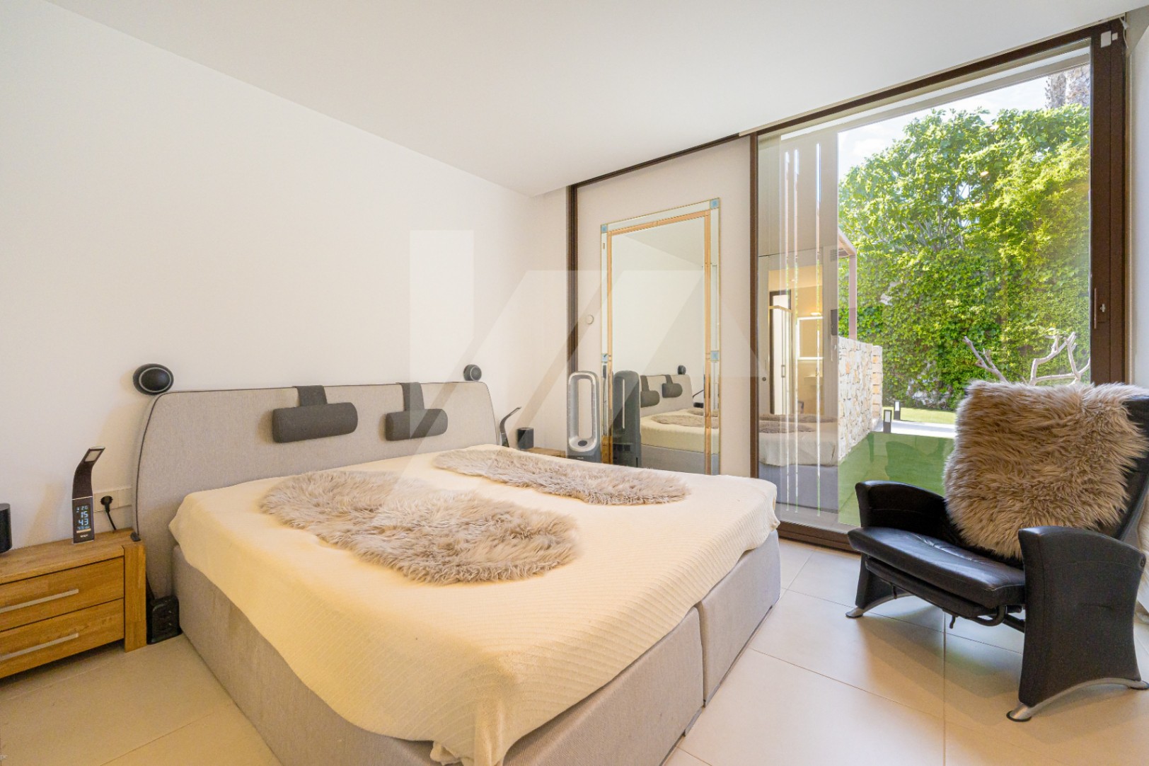Modern villa for sale in Moraira with sea views, Costa Blanca.