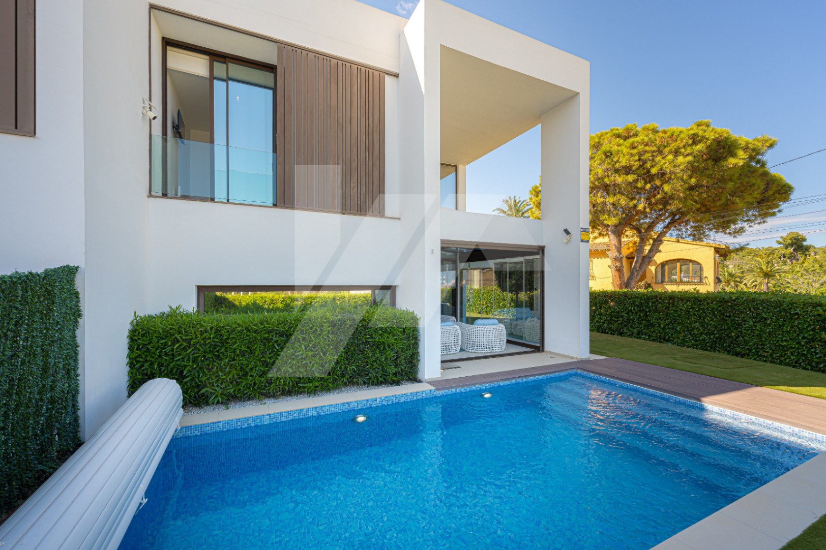 Modern villa for sale in Moraira with sea views, Costa Blanca.