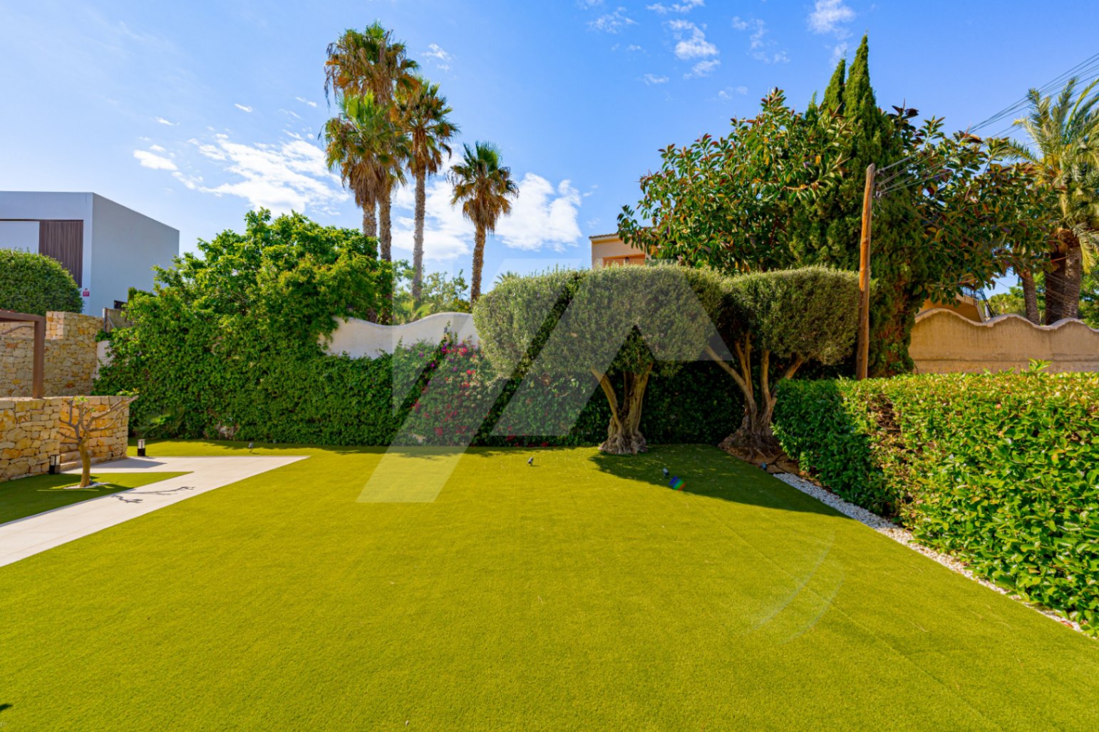 Modern villa for sale in Moraira with sea views, Costa Blanca.