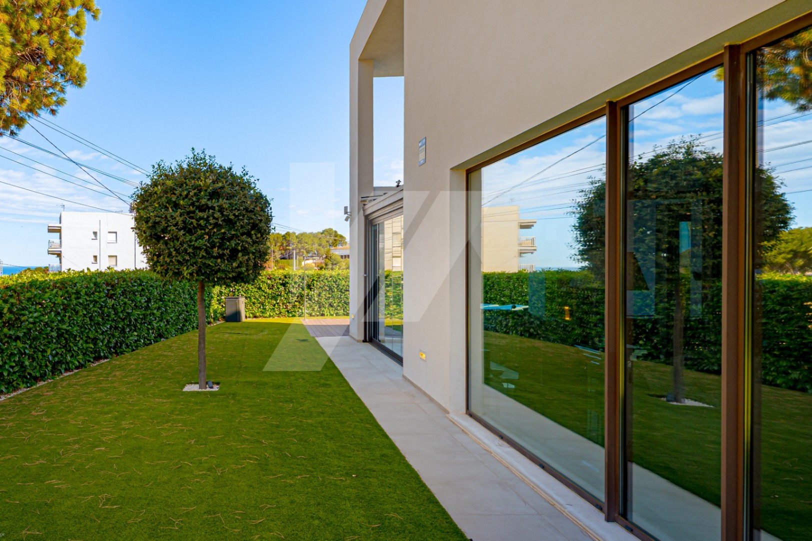 Modern villa for sale in Moraira with sea views, Costa Blanca.