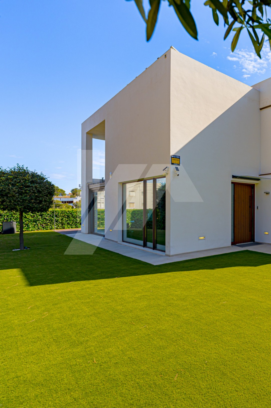 Modern villa for sale in Moraira with sea views, Costa Blanca.