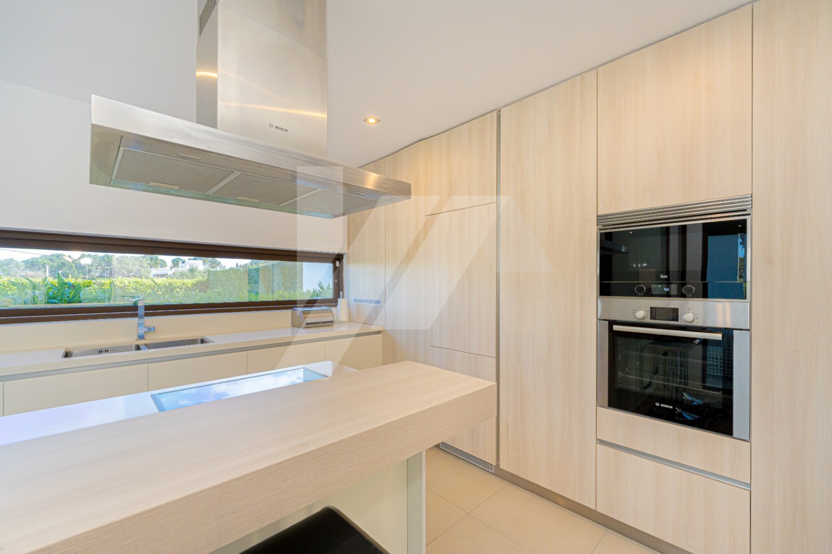 Modern villa for sale in Moraira with sea views, Costa Blanca.