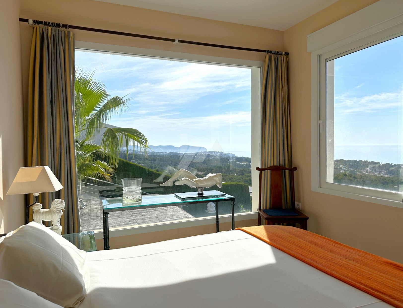Luxury villa with panoramic views in Calpe, Costa Blanca.