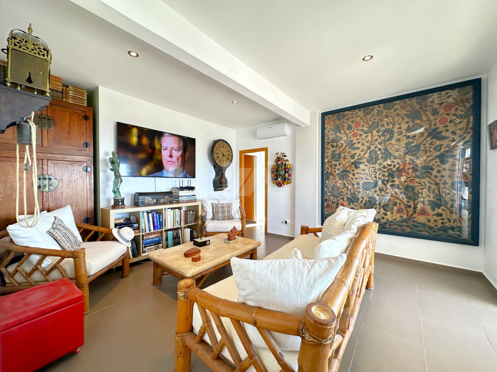 Luxury villa with panoramic views in Calpe, Costa Blanca.