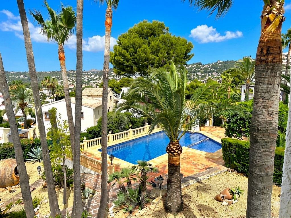 Bungalow for sale in Moraira, Costa Blanca.