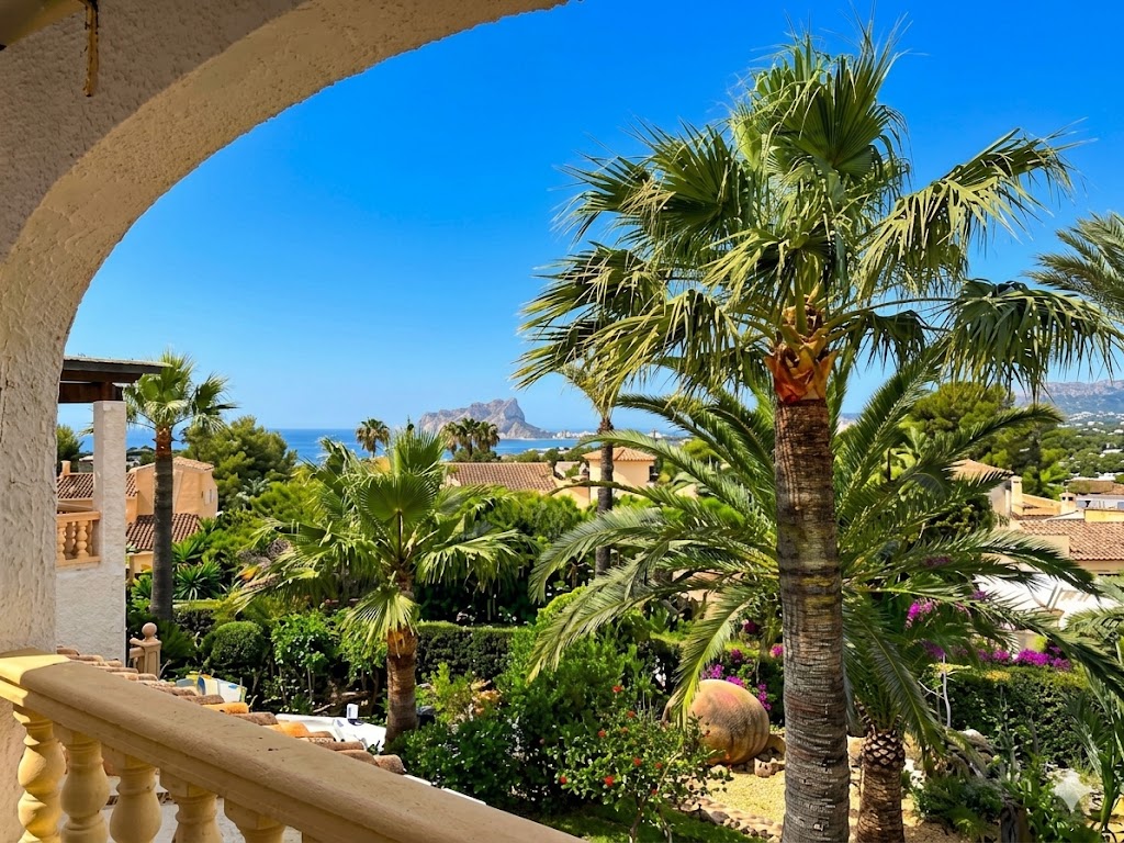 Bungalow for sale in Moraira, Costa Blanca.