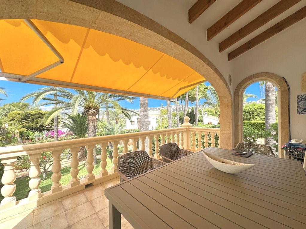 Bungalow for sale in Moraira, Costa Blanca.