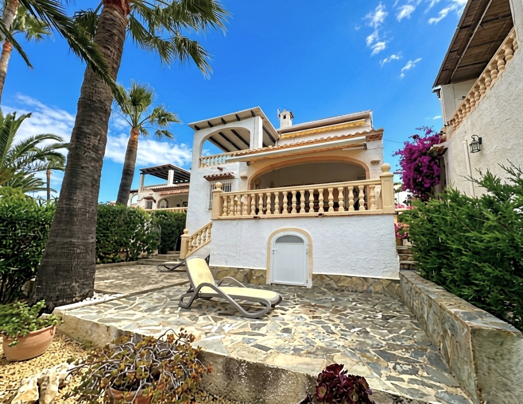 Bungalow for sale in Moraira, Costa Blanca.