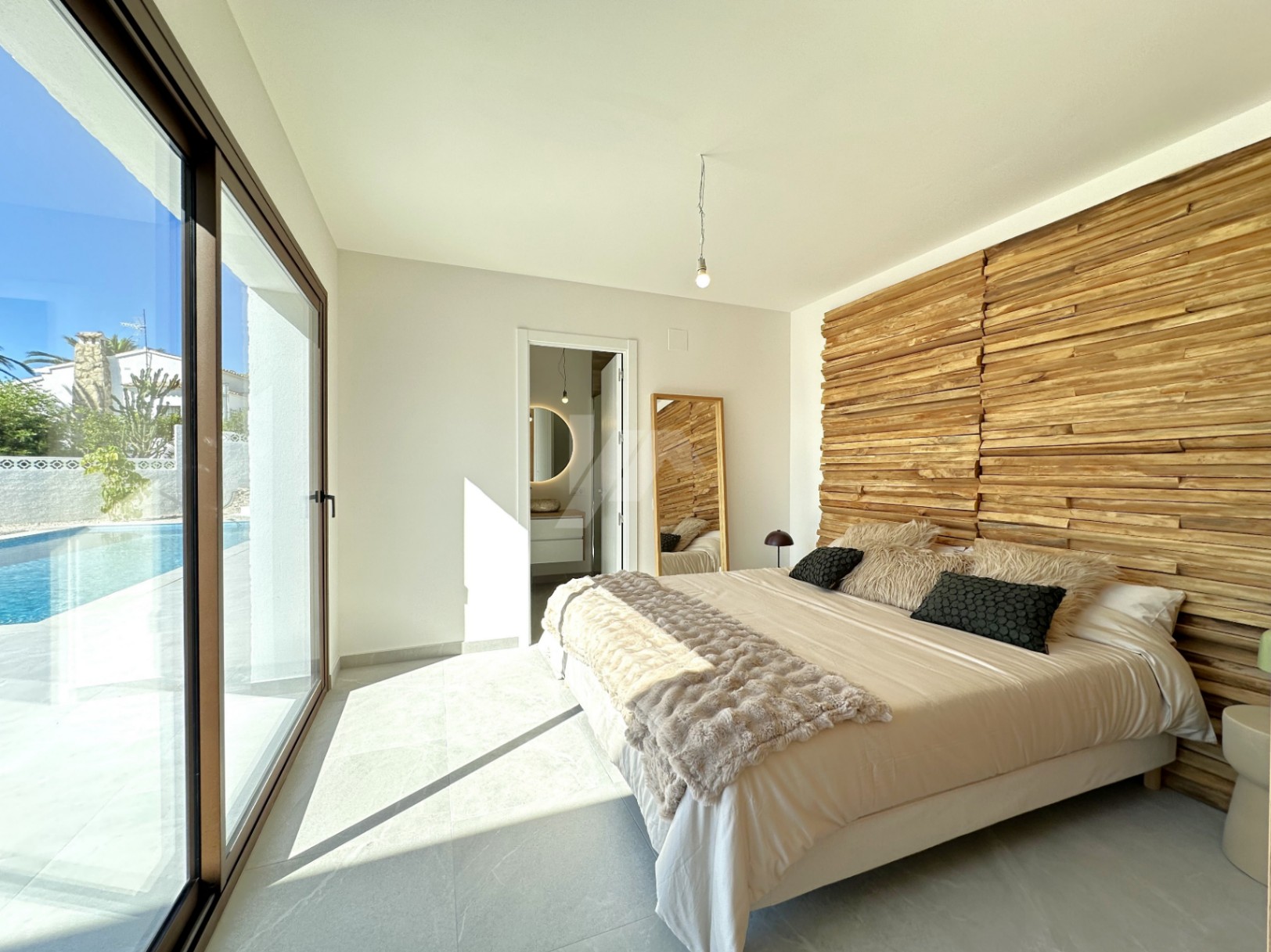 Luxury villa for sale in Moraira, Costa Blanca.