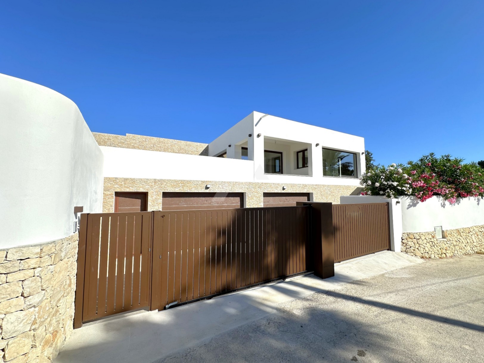 Luxury villa for sale in Moraira, Costa Blanca.