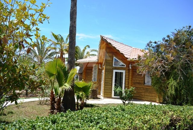 Villa for investment for sale in Calpe, Costa Blanca.