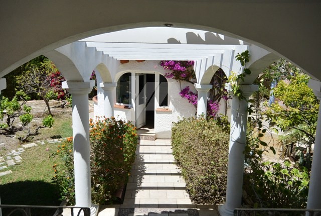 Villa for investment for sale in Calpe, Costa Blanca.