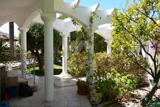Villa for investment for sale in Calpe, Costa Blanca.
