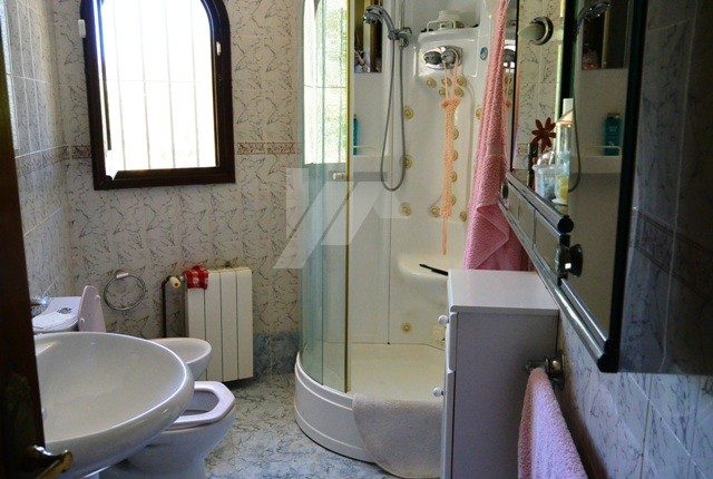 Villa for investment for sale in Calpe, Costa Blanca.