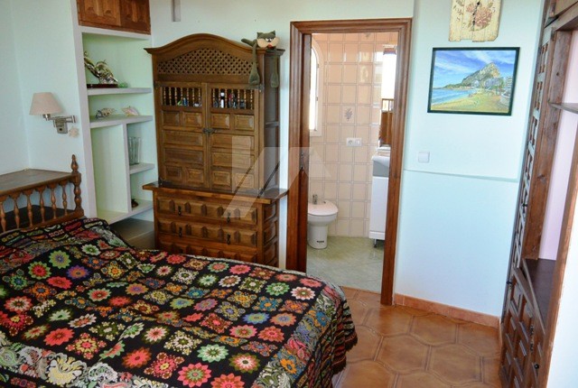 Villa for investment for sale in Calpe, Costa Blanca.