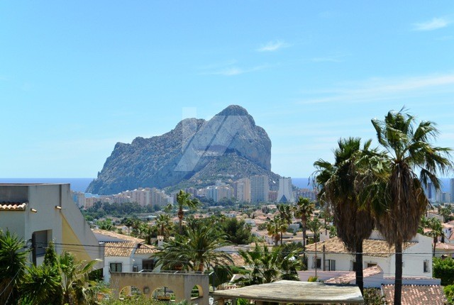 Villa for investment for sale in Calpe, Costa Blanca.