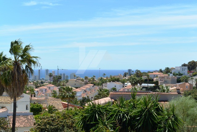 Villa for investment for sale in Calpe, Costa Blanca.