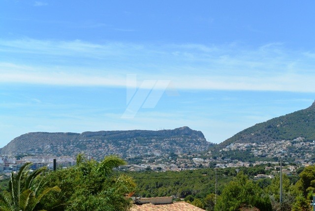 Villa for investment for sale in Calpe, Costa Blanca.