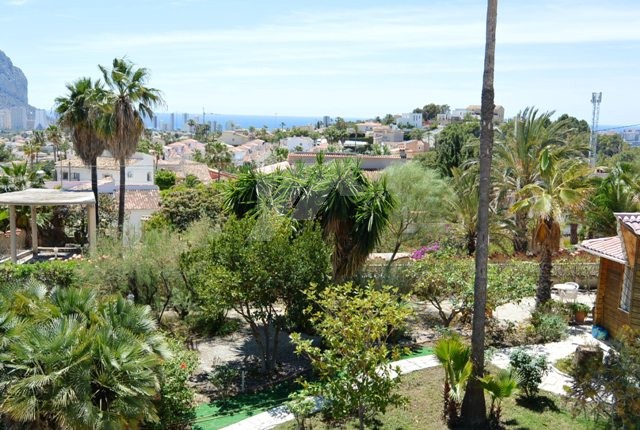 Villa for investment for sale in Calpe, Costa Blanca.