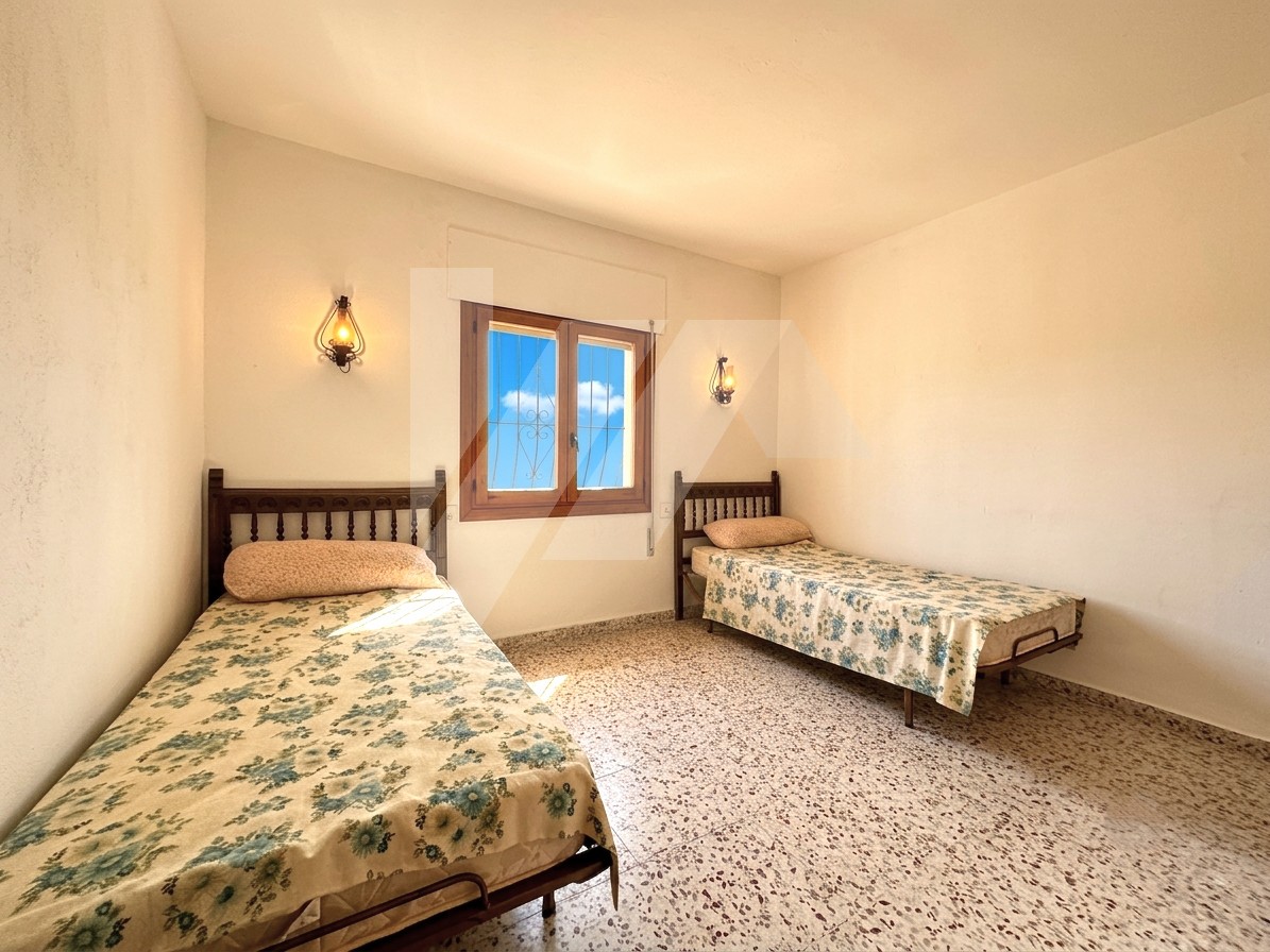 Villa con vistas al mar en venta en Benissa Costa, Costa Blanca.