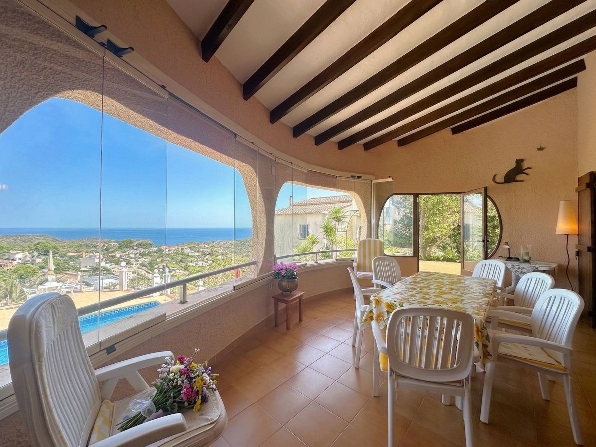 Propriété avec vue sur mer à vendre à Benitachell, Cumbre del Sol.