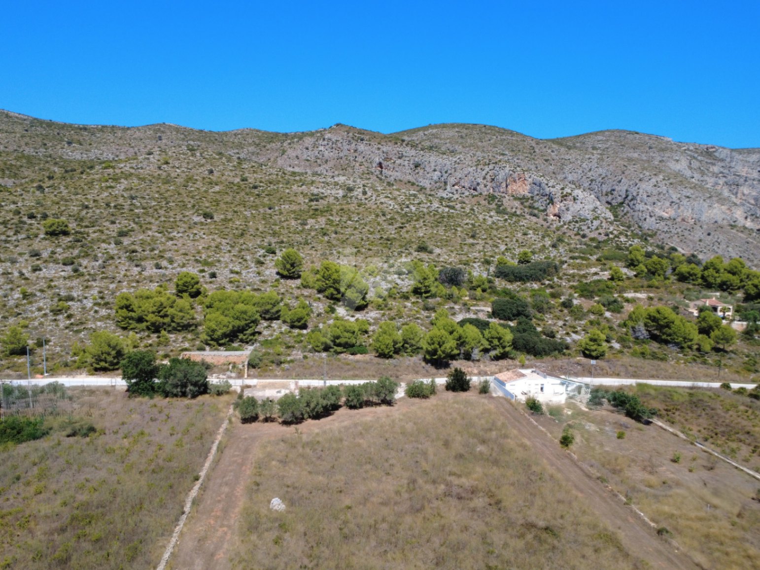 Parcelle à vendre à Teulada de 13 000 m² près de Moraira, Costa Blanca.