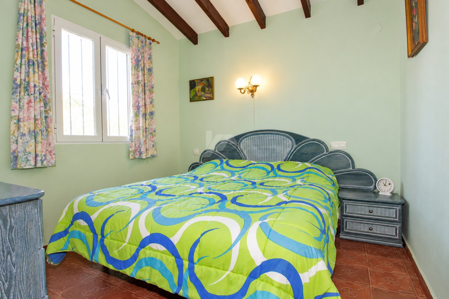 Villa zu verkaufen in Moraira mit privatpool und ebener Fläche.