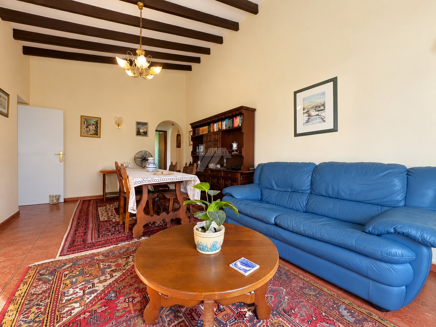 Villa zu verkaufen in Moraira mit privatpool und ebener Fläche.