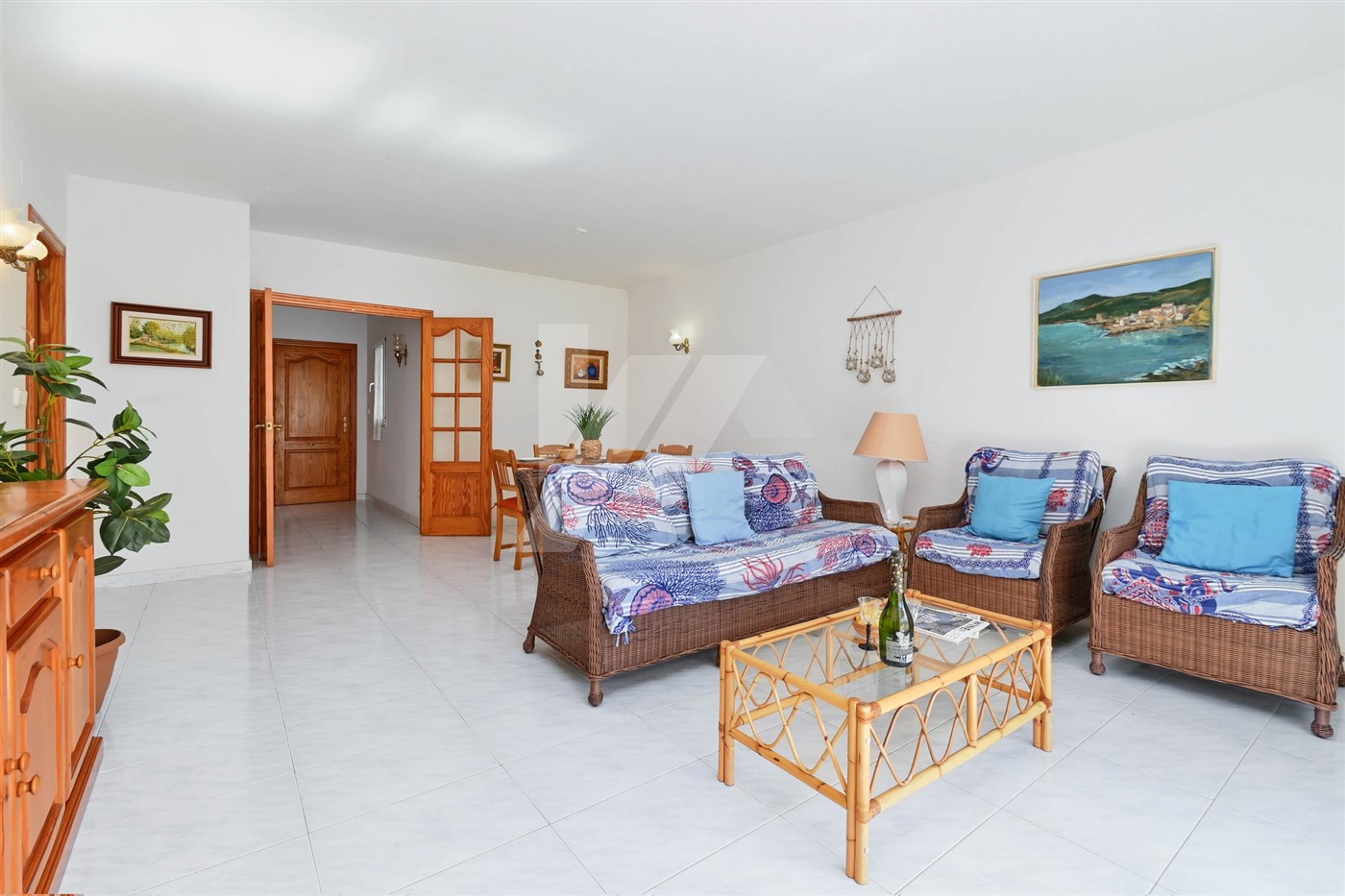 Apartment for sale in the centre of Moraira, Costa Blanca.