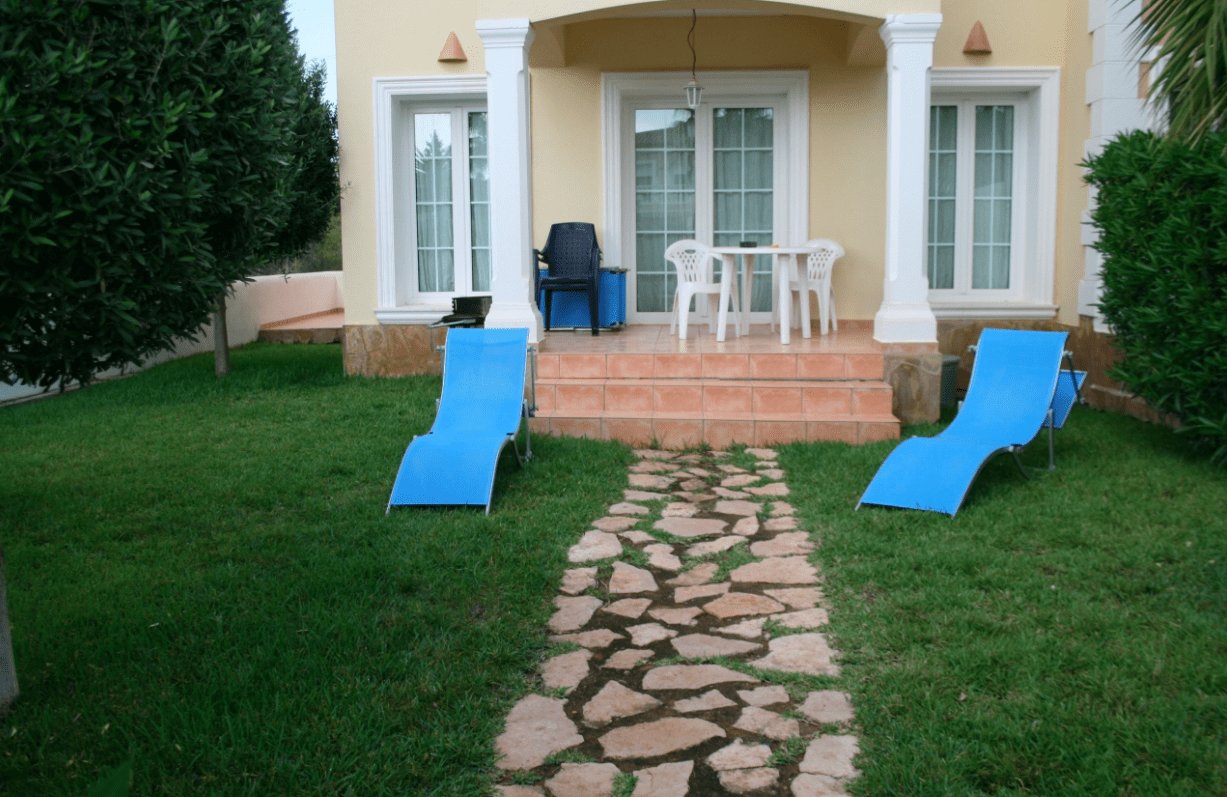 Semi-detached villa for sale in Calpe.