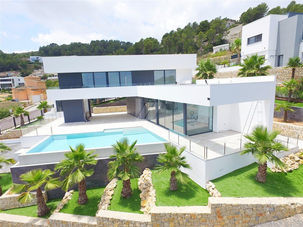 Luxury Villa for sale in Javea, with sea views.