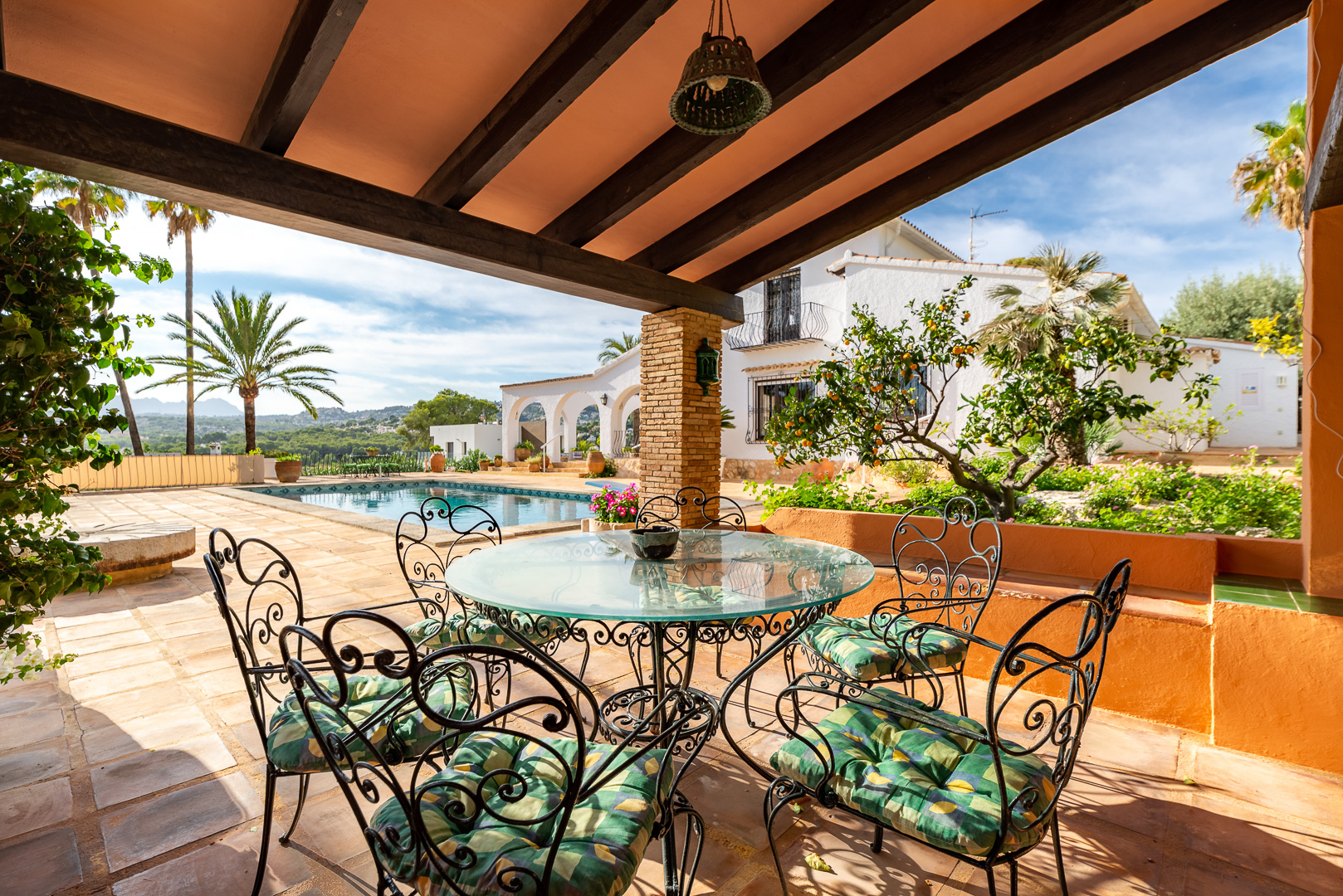 Villa in Moraira for sale, close to the town