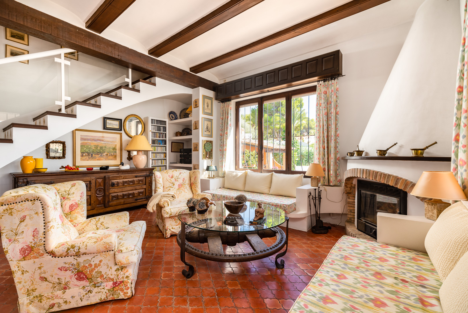 Villa in Moraira for sale, close to the town