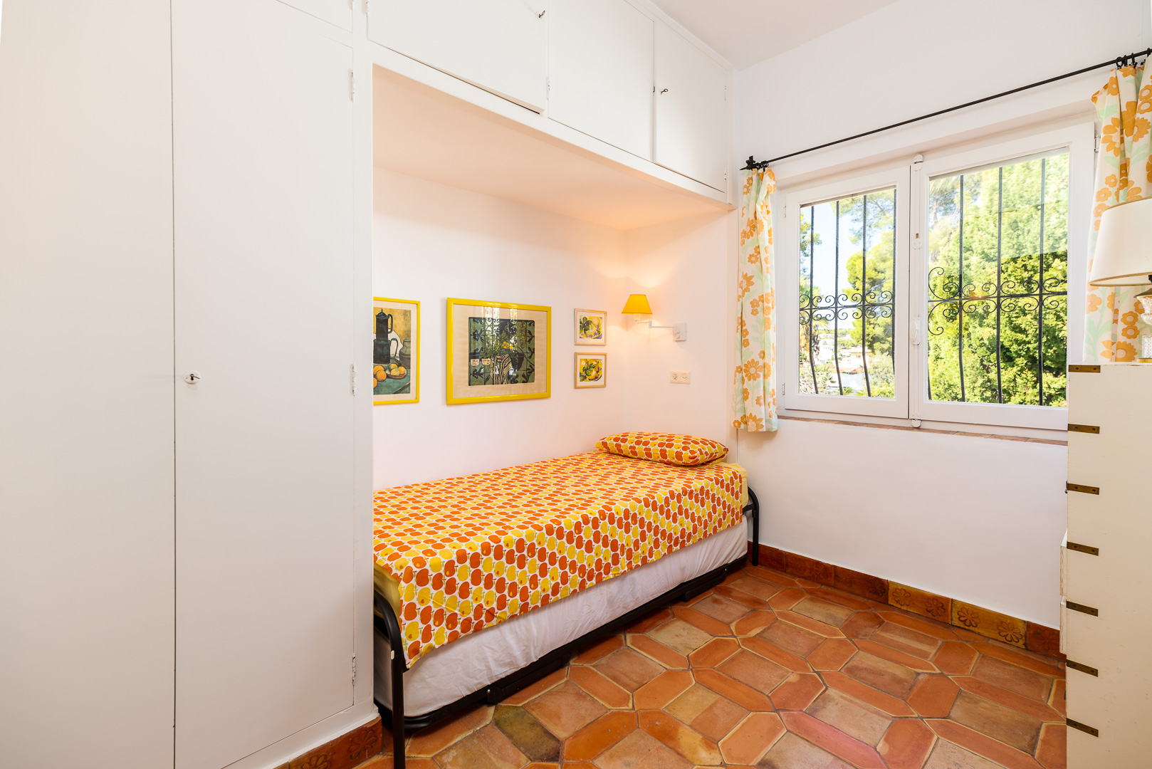Villa in Moraira for sale, close to the town